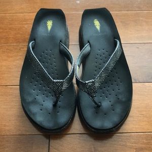 Volatile flip flops